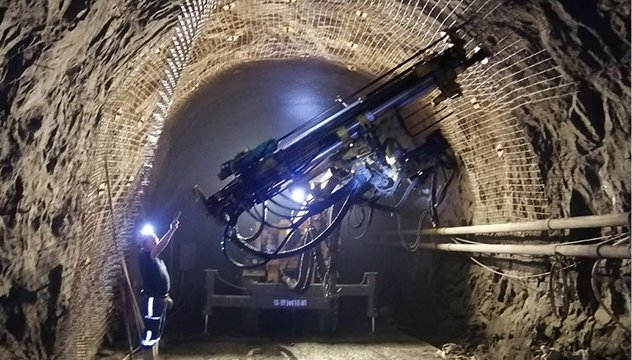 Hydraulic Bolting Jumbos