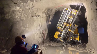 Hydraulic Drilling Jumbo with Automatic Rod Changer, HT71