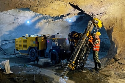 Hydraulic Drilling Jumbo, HT72-B